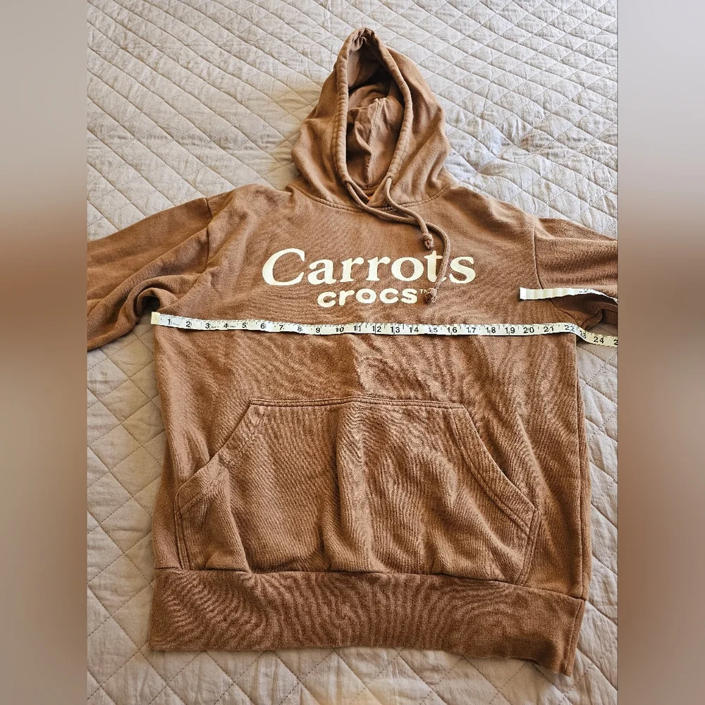 Carrots x Crocs Anwar Carrots Embroidered Print Mild Brown Hoodie‎ Sz M